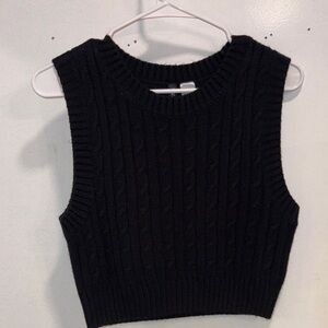 Elegant Black Cable Knit Crop Top